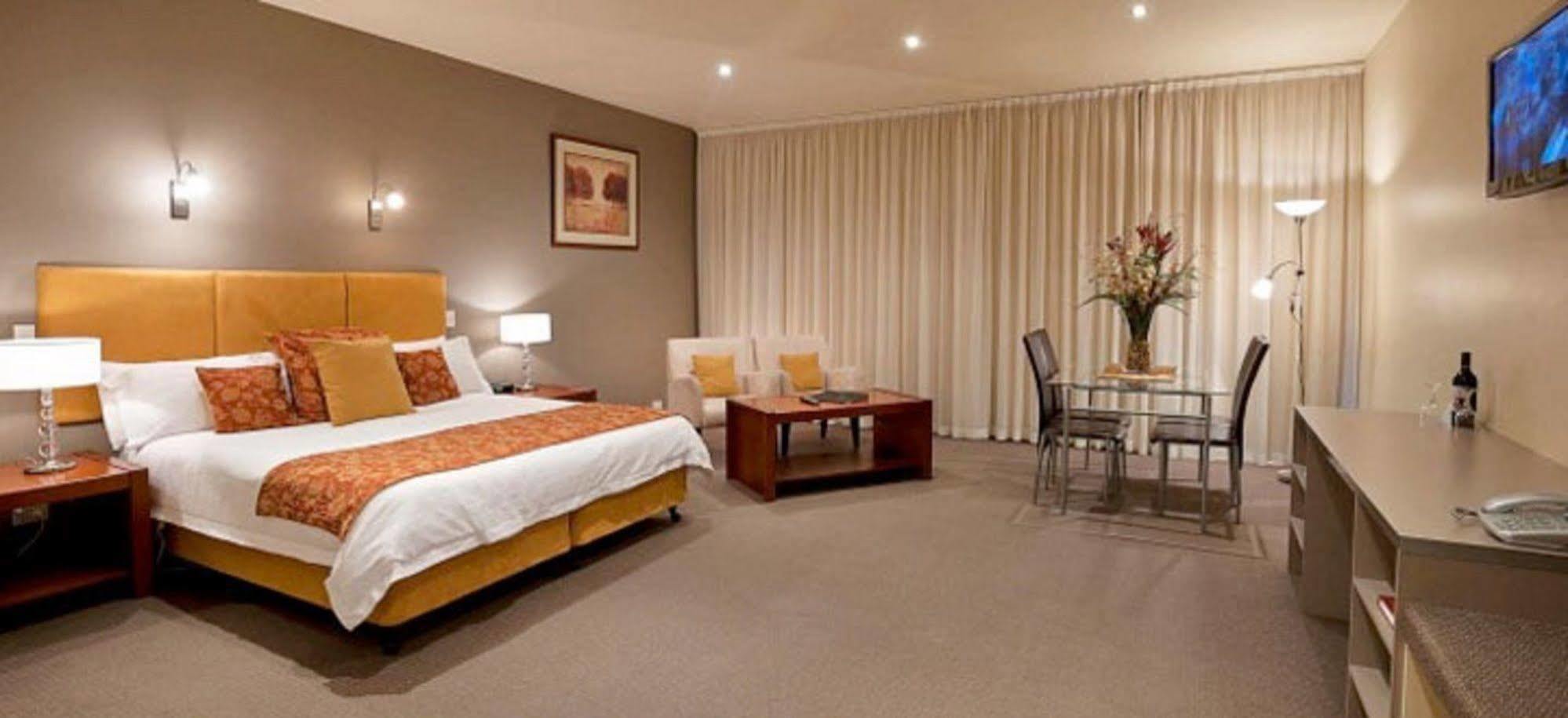 Beachfront Voyager Motor Inn Burnie Bagian luar foto